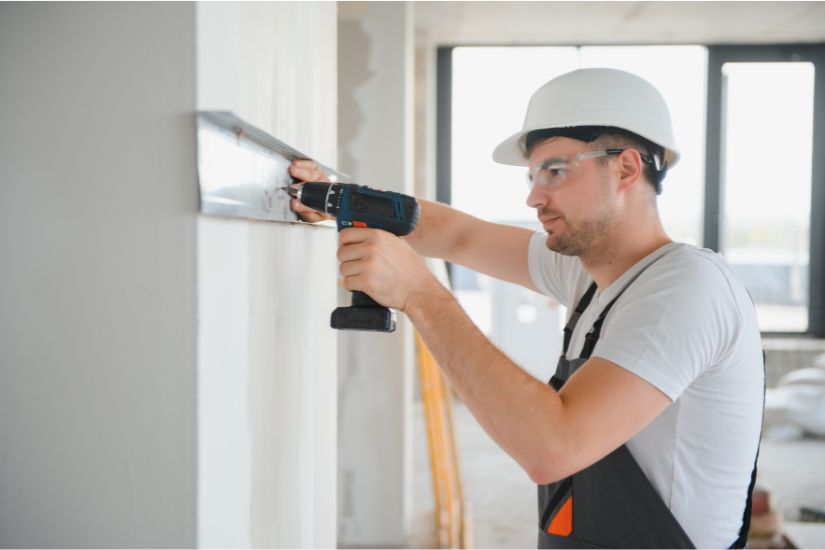 professional-providing-drywall-services
